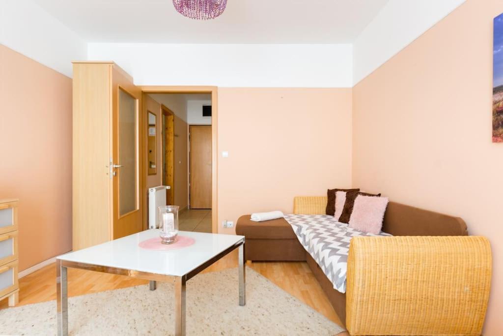 Acacia City Center Apartment Budapest Bagian luar foto